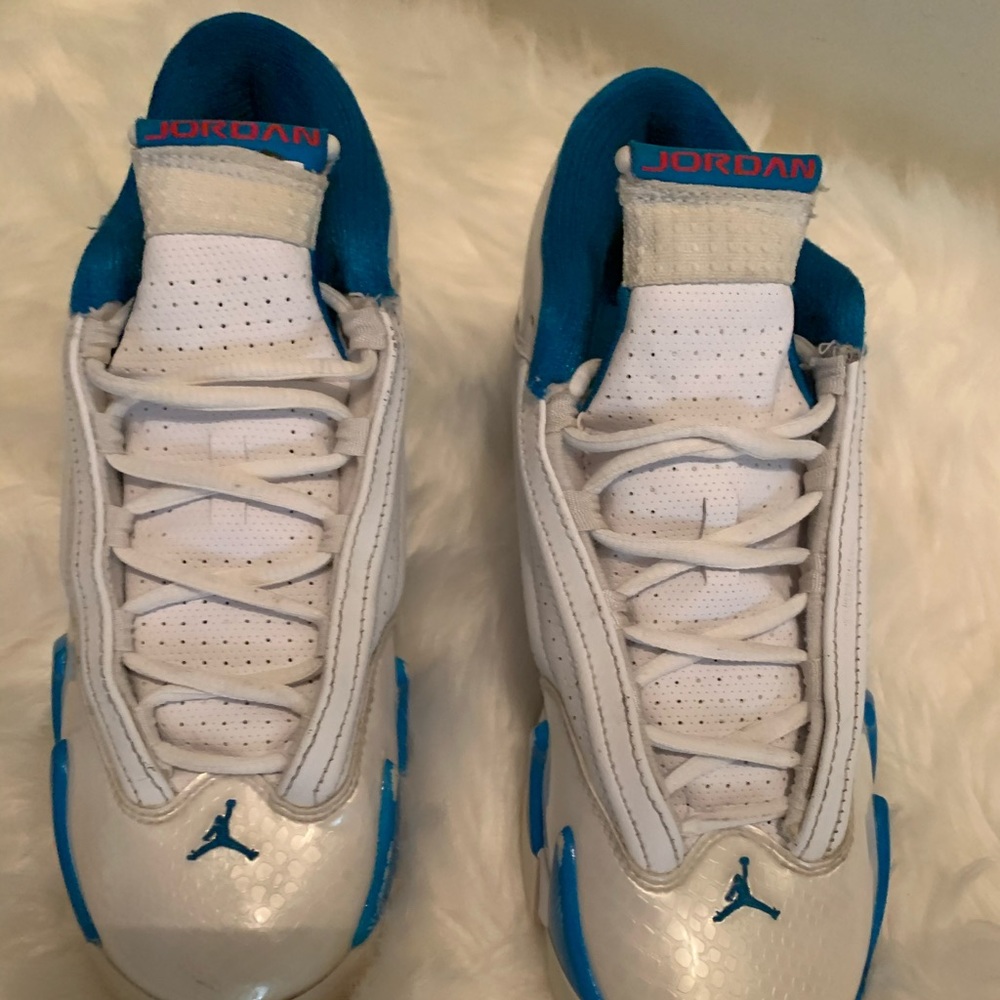 Women’s Retro 14 Jordan size 6